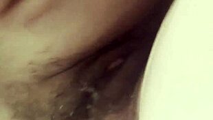 Me Masturbate In Public Bathroom While No One's Around!!