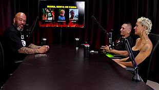 brazilian safada strips sensually after dp toy story hunting dwarf for tit sitting natt paradise in sheer red