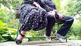 MATURE BBW MILF FLASHES Saggy Tits Trains Handjob Before Outdoor Fuck