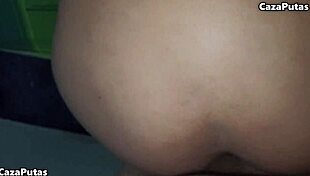 quieres ver como le meto creampie a esta chica de 18 en casting falso? chupala toda