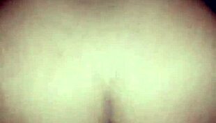 सौतेली बहन की मोटी रसीली गांड मेरे धड़कते लंड पर उछलती मिशनरी क्रीमपाई आउटडोर लिंगरी में