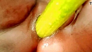 VILLAGE HOUSEWIFE SUCKS BIG COCK IN BATHROOM HIDING FROM HUSBAND