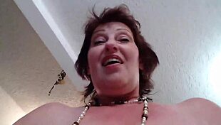 wanna explore every inch? from my armpits to ass, underboob, behind knees... this sexy pawg dawnskye1962 body waits