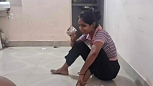 desi 18 year old indian girlfriend begs cock in wet pussy doggystyle creampie riding