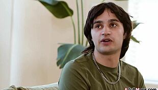 wanna see stepson lick milf stepmom pussy to help her get pregnant??