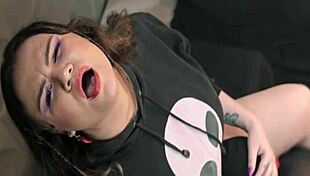 big wet lesbian pussies grind and lick in bisexual heat