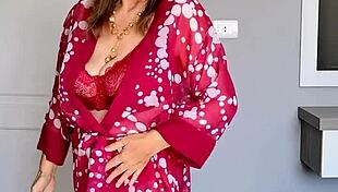 mature babe spreads shaved pussy wide for closeup fingering tease