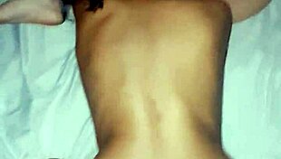 trio casero con esposa y amiga la gordi buena me vuelve loco