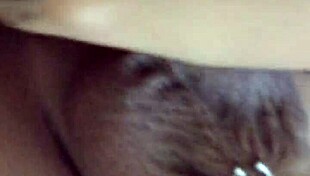 TRAVESTI TATUADA FODE LOIRINHO GOSTOSO IN BEDROOM CROSSDRESSING FUN