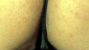 Eu E Minha Amiga Procuramos Pau E Leite Enquanto Maridos Bebiam Cerveja