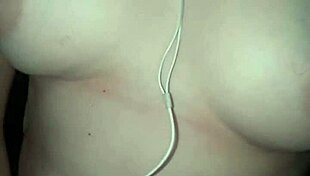 hubby late so i masturbate to intense orgasm like a desperate wife