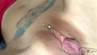 meu enteado me depilou gostoso depois que sairam paguei com um boquete bem molhado