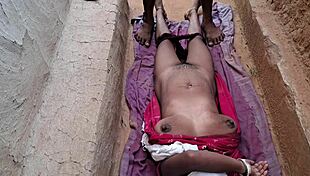 Indian desi bhabhi takes deep creampie pounding!