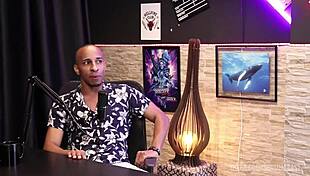 uhh negra safada's suckin that big negro pau so deep... damn delícia boquete makes me cum