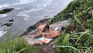 a brazilian couple gets caught fucking on sao paulo beach