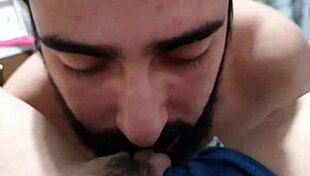 damn this jeans-short milf's fat clit and pussy flash for her cousin to slurp up big time 😜🚗