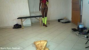 Watch this dark skin skinny beauty spread her sweet pussy wide