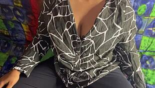 bihari girlfriend squirts hard from intense fingering mms!