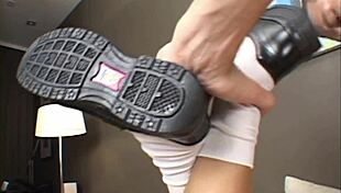 hey, ever scopado a sexy asian trans with fishnets and deepthroat?