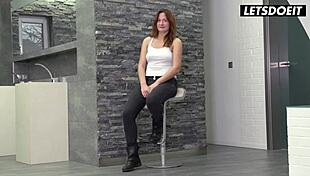 bubble butt eva berger gags on sloppy deepthroat then takes extreme anal!